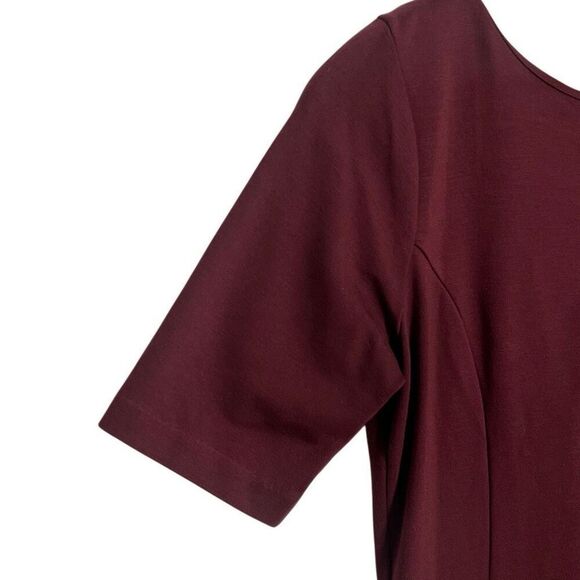 Ann Taylor Ponte Knit V-Back Short Sleeve Stretch Sheath Dress Burgundy Size 4 - Picture 6 of 12